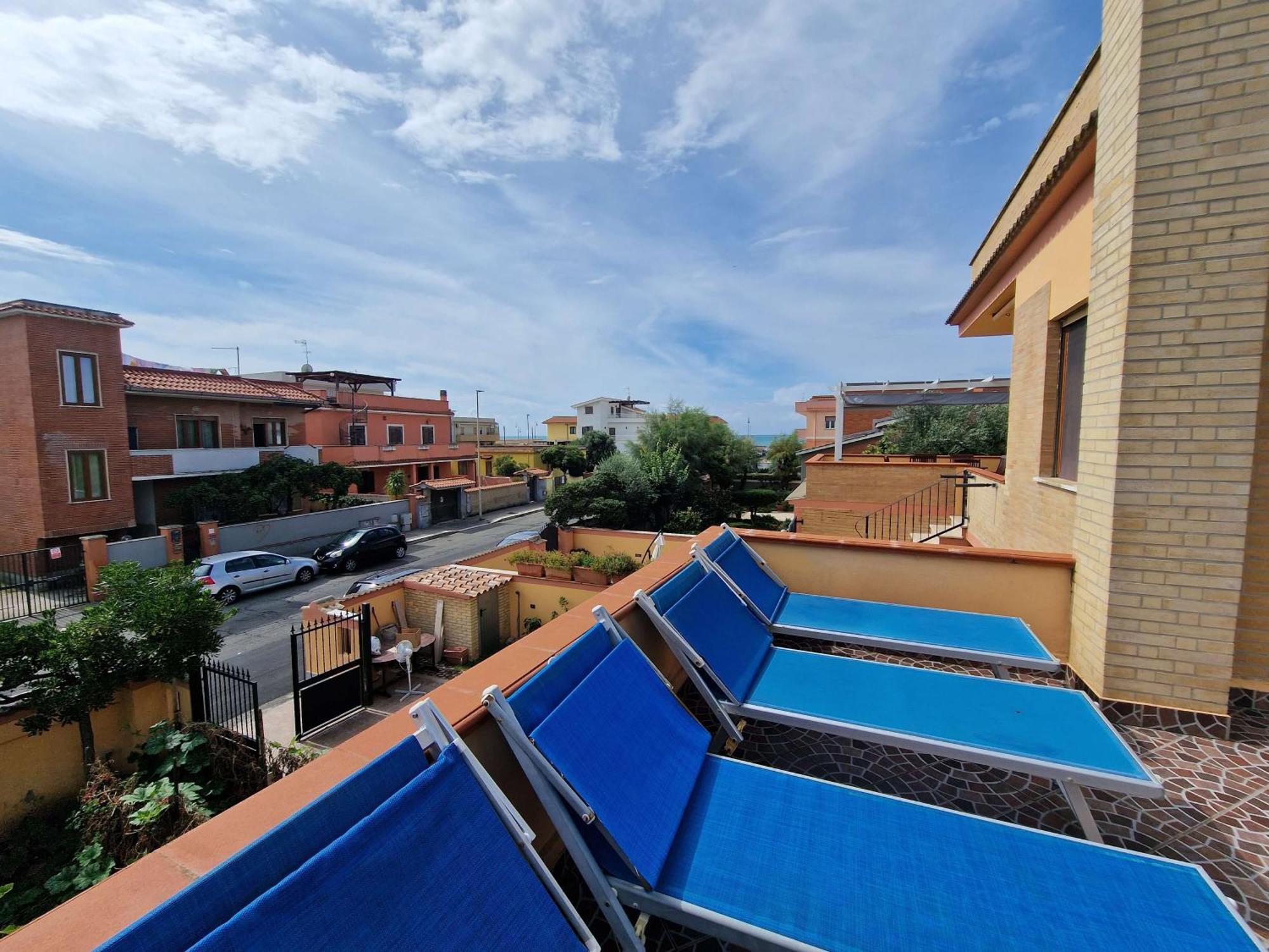 Апартаменты Vista Mare House Фьюмичино Экстерьер фото